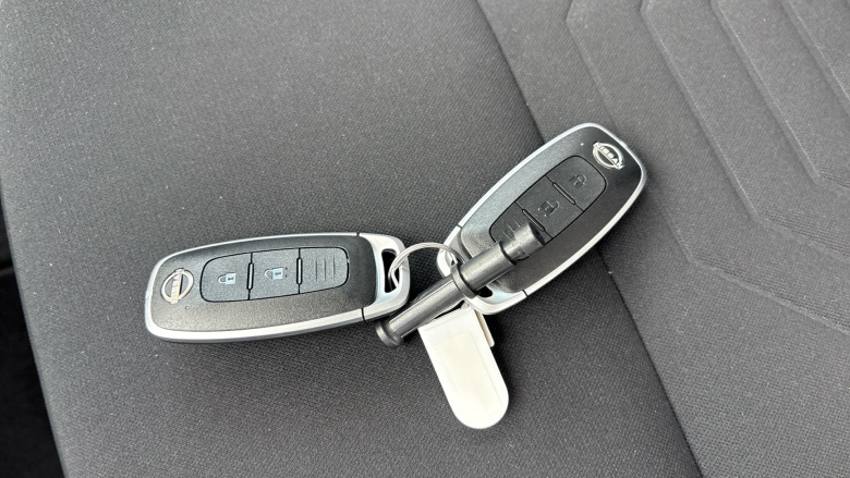 Nissan Juke 1.0 DiG-T 114 Tekna+ 5dr Petrol Hatchback